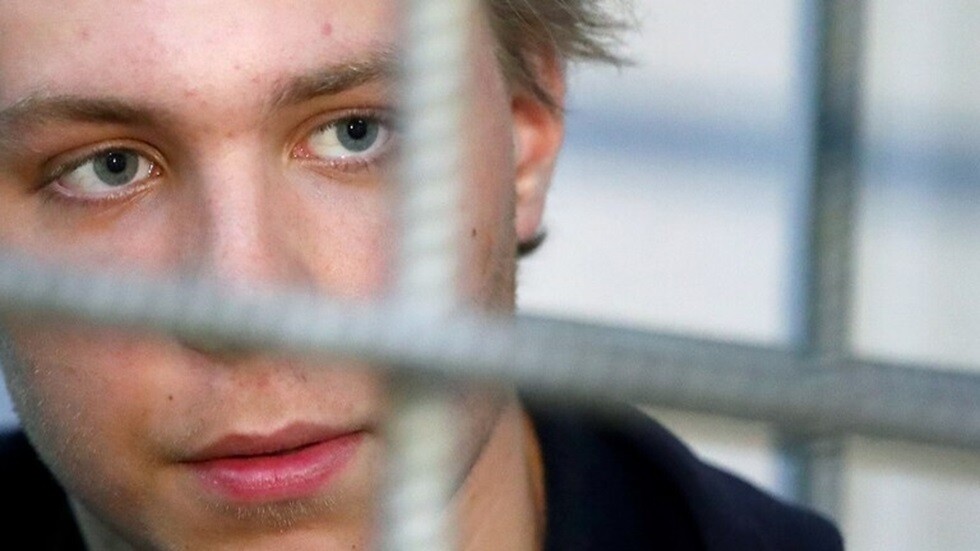 المدعي العام الشيشاني يطلب السجن 3 سنوات ونصف لحارق القرآن