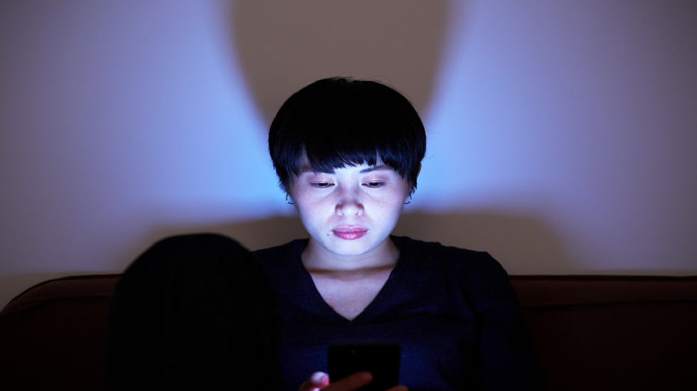 "قنبلة موقوتة" كامنة في هواتفنا تهدد صحتنا