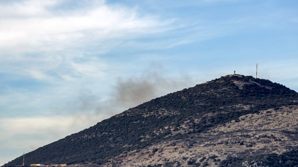 "حزب الله" يعلن استهداف 3 مواقع تابعة للجيش الإسرائيلي