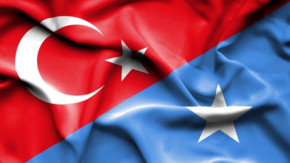 حكومة الصومال توافق على اتفاق دفاعي مع تركيا