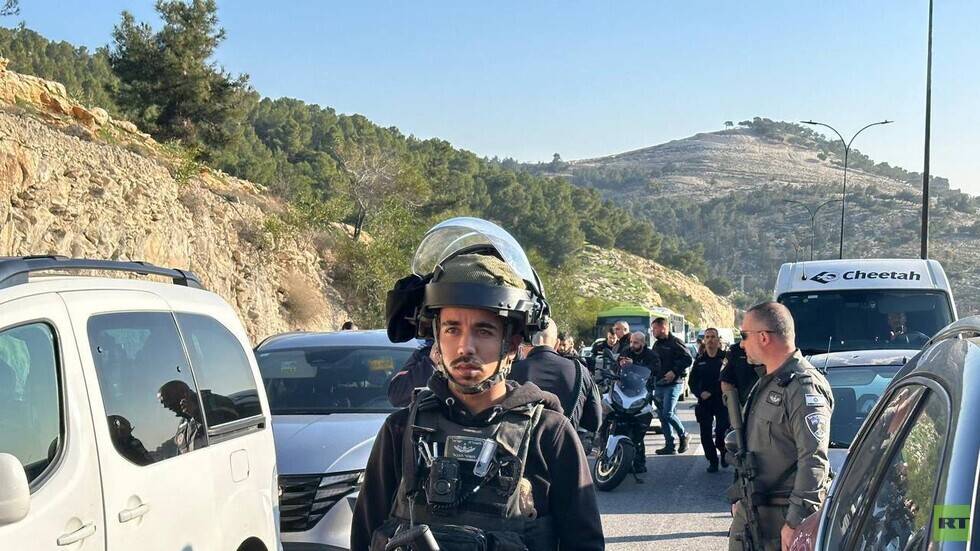 مقتل إسرائيلي وإصابة 8 آخرين بعملية إطلاق نار قرب مستوطنة معاليه أدوميم شرق القدس