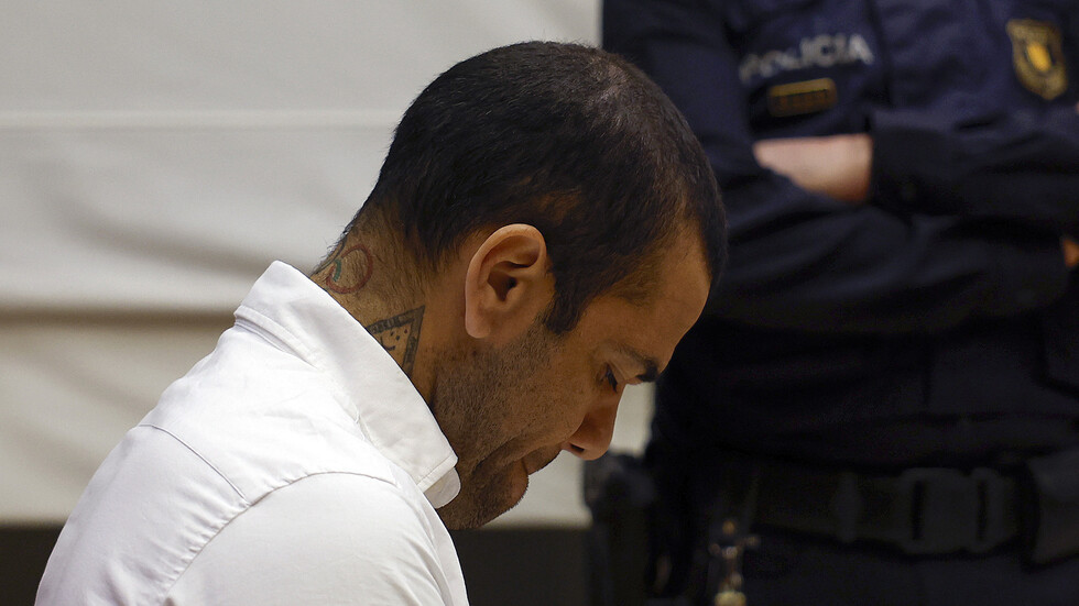 القضاء يصدر حكمه على أحد أكثر لاعبي كرة القدم تتويجا في التاريخ بتهمة الاعتداء الجنسي