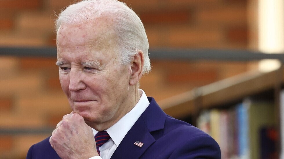 ترامب يتوقع شهرا صعبا على بايدن