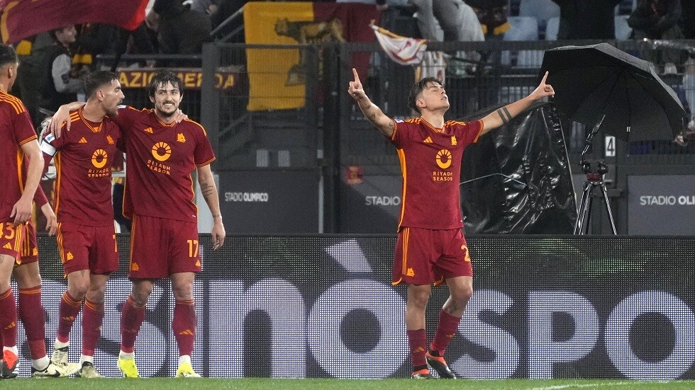 ديبالا يتألق ويقود روما للفوز على تورينو