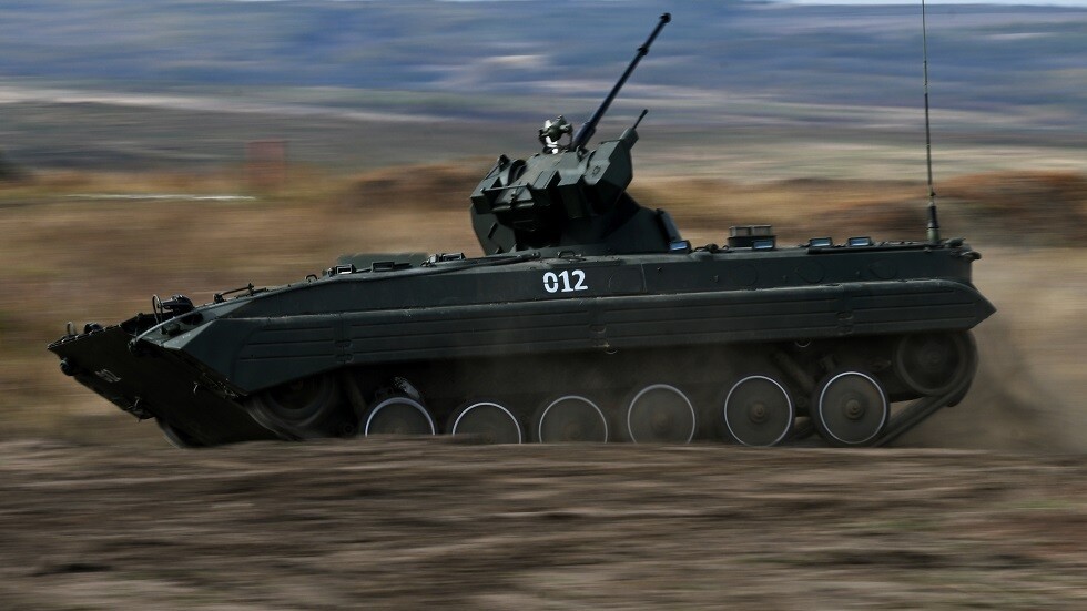 الجيش الروسي يتسلّح بناقلات جنود مدرّعة جديدة