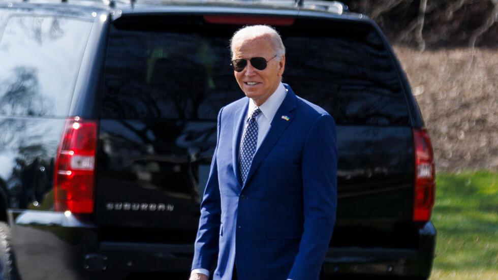 بايدن يهاجم ترامب: "إنه في نفس عمري تقريبا ولا يتذكر اسم زوجته"