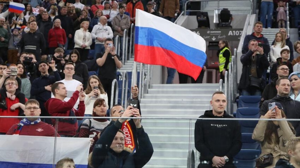 البرلمان اللاتفي يتبنى قانونا يمنع رياضييه من التنافس أمام الروس