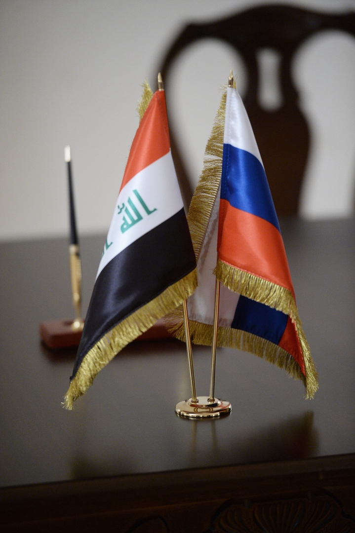 نائب وزير الطاقة الروسي يبحث مع سفير العراق في موسكو ملف الشركات النفطية الروسية في بلاده