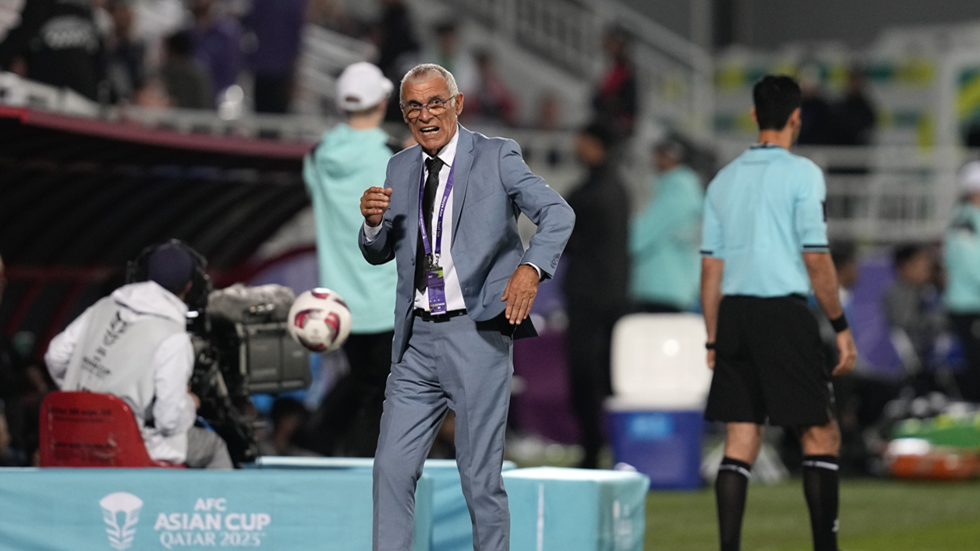 الاتحاد السوري يكافئ المدرب كوبر بعد إنجازه التاريخي مع “نسور قاسيون” في كأس آسيا الاتحاد السوري يكافئ المدرب كوبر بعد إنجازه التاريخي مع “نسور قاسيون” في كأس آسيا