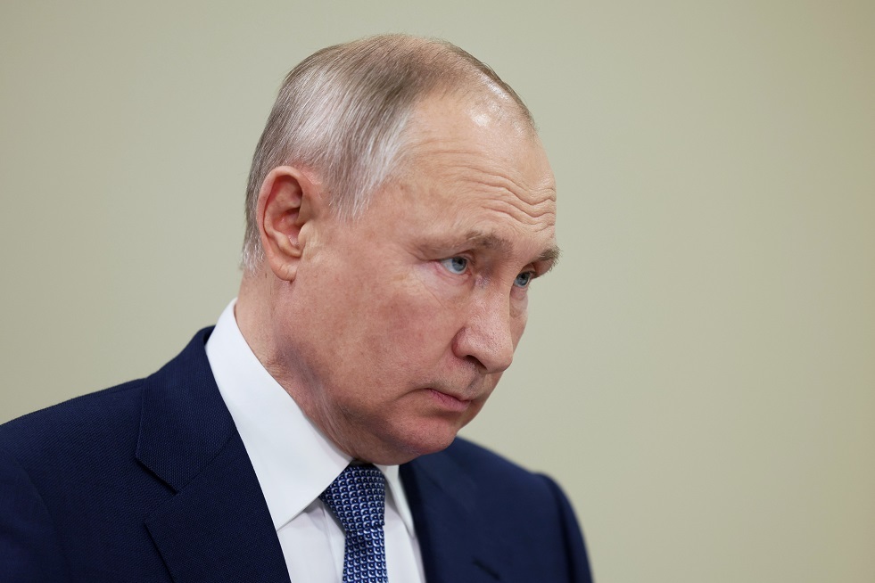 بوتين : وحده الشيطان يعلم لماذا أقنع جونسون زيلينسكي بالانسحاب من المفاوضات مع روسيا