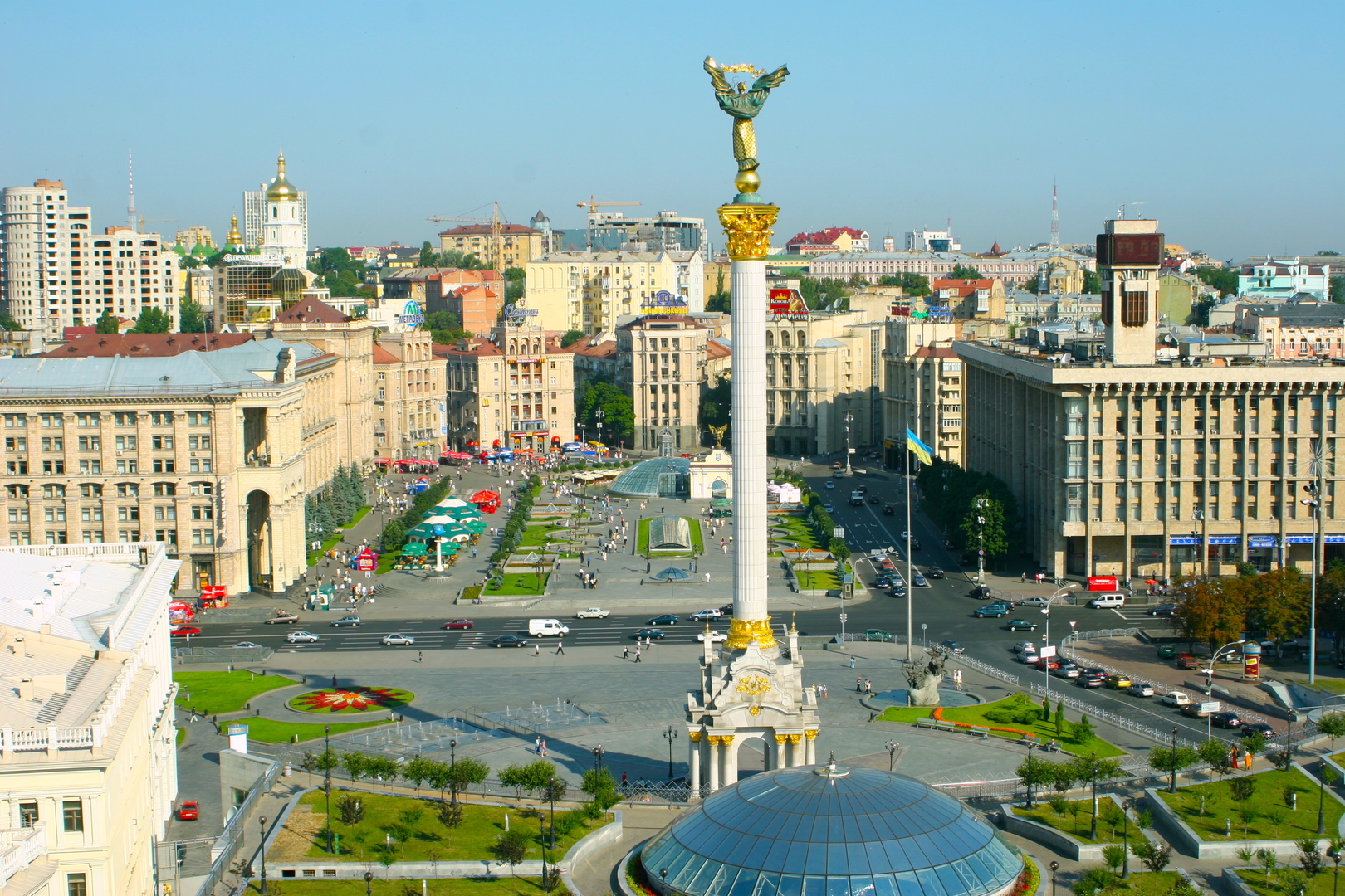 القائد الجديد لقوات الدفاع بالجيش الأوكراني قاد عملية تفريق احتجاجات الميدان عام 2013 القائد الجديد لقوات الدفاع بالجيش الأوكراني قاد عملية تفريق احتجاجات الميدان عام 2013