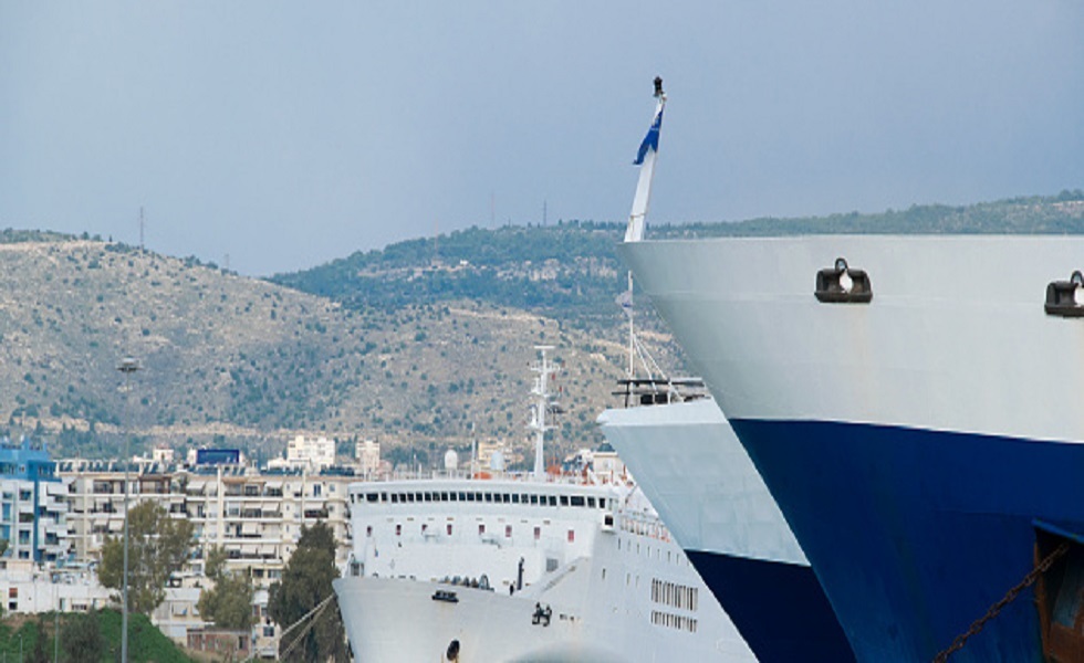 من جنسية عربية.. انتحار مسلح بعد قتله 3 أشخاص في مقر شركة شحن بحري في اليونان
