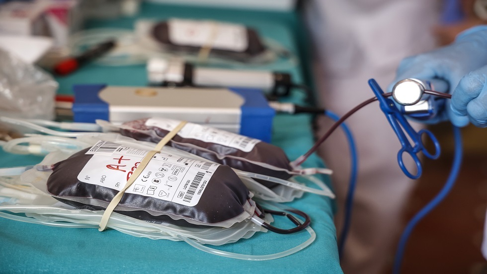 روسيا.. ابتكار مادة ماصة عامة لتنقية الدم