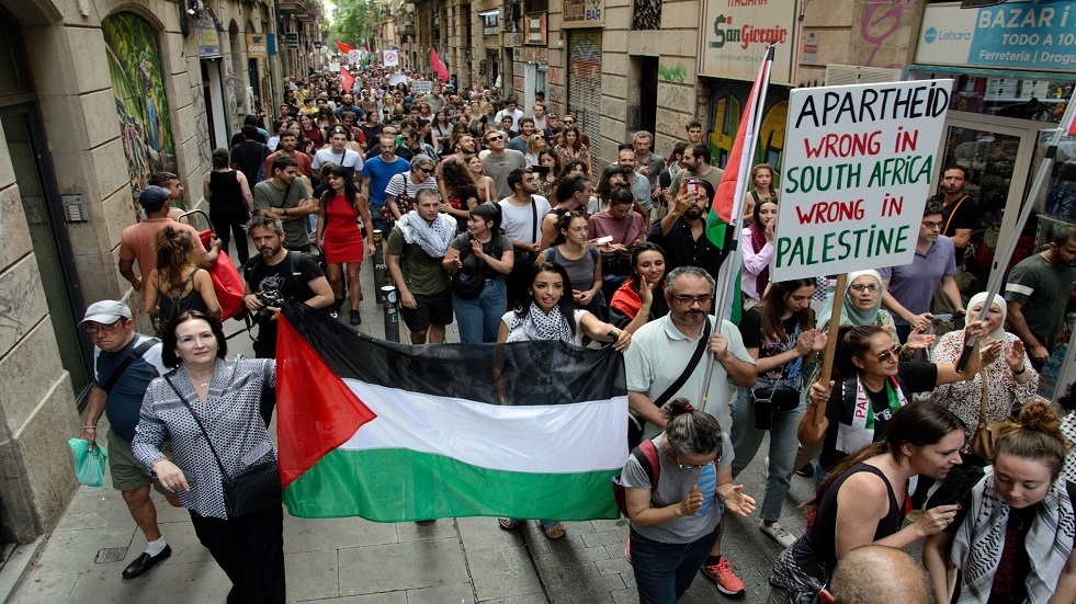 شرطة لندن تعتقل 12 شخصا خلال مسيرة مؤيدة لفلسطين