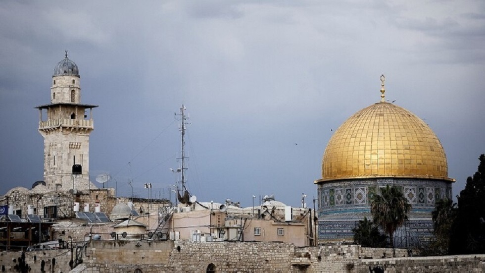 قبة الصخرة ومأذنة المسجد الأقصى في مدينة القدس