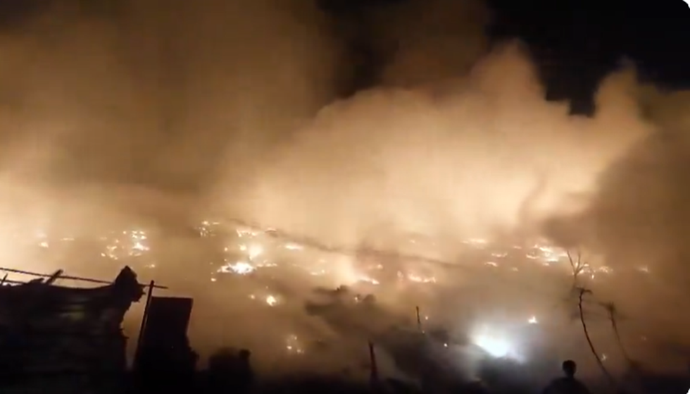 الهند.. اندلاع حريق ضخم في العاصمة دلهي (فيديو)