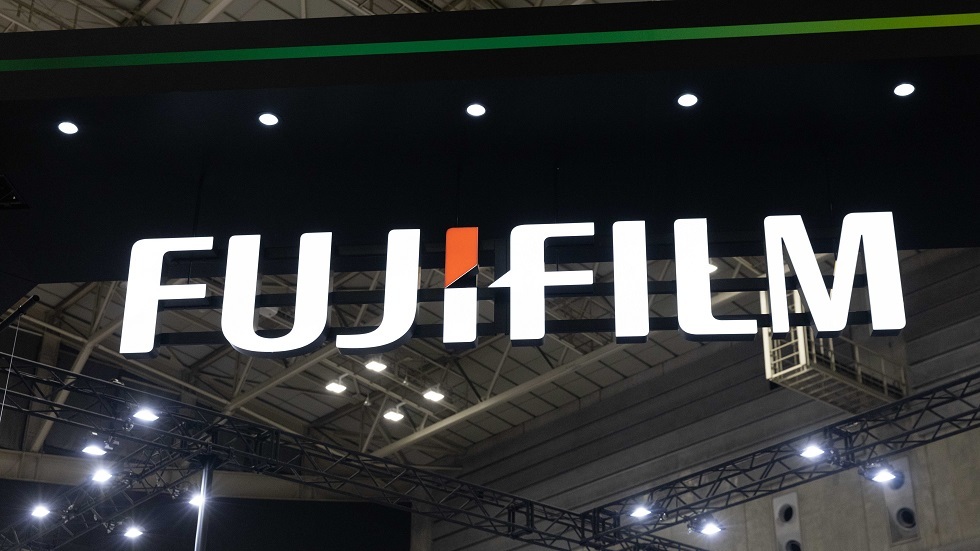 Fujifilm تعلن عن كاميرا مميزة لعشاق التصوير (فيديو)