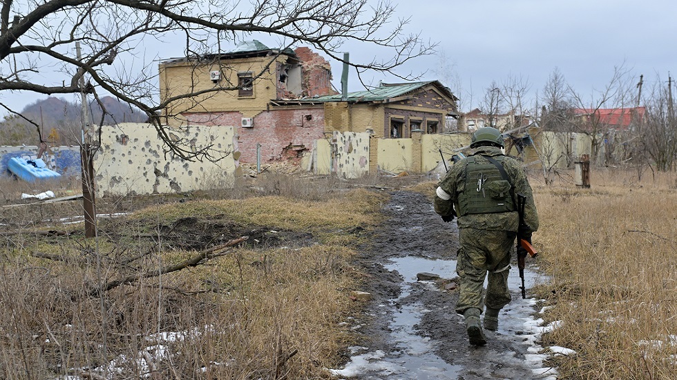 عنصر من القوات الروسية على محور دونيتسك (صورة أرشيفية)
