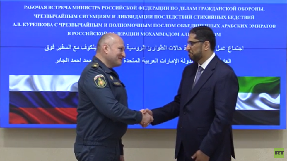 وزارة الطوارئ الروسية تطور التعاون مع الإمارات العربية المتحدة