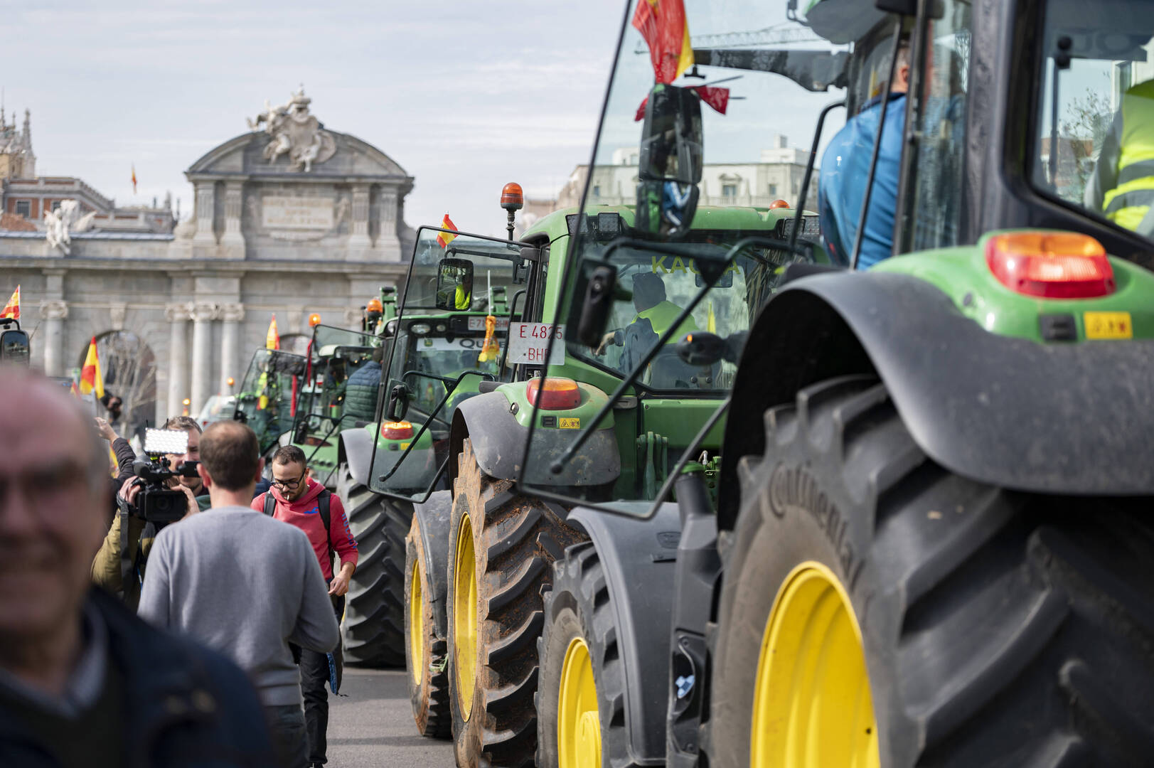 رئيس حكومة سلوفاكيا يؤيد فرض حظر على استيراد منتجات زراعية من أوكرانيا
