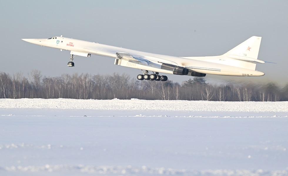 القاذفة الاستراتيجية المحدثة Tu-160M