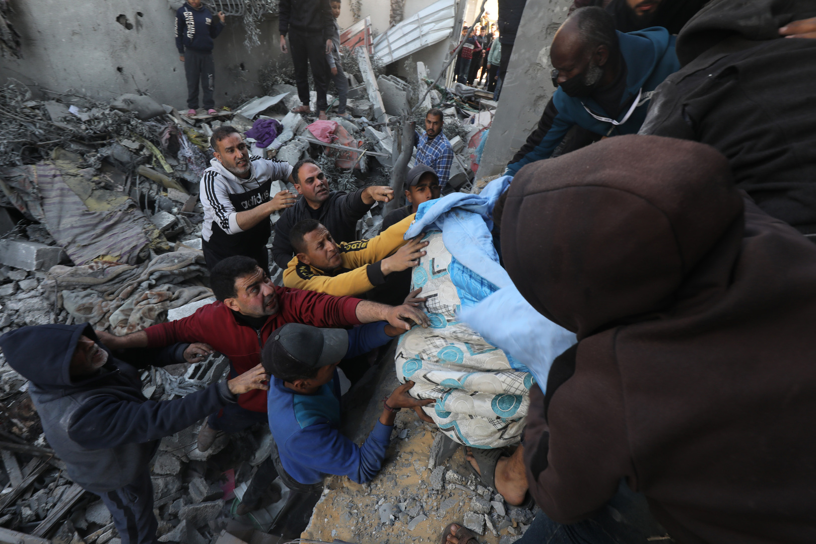 الصحة بغزة: 104 قتلى خلال 24 ساعة والإجمالي يرتفع إلى 29514