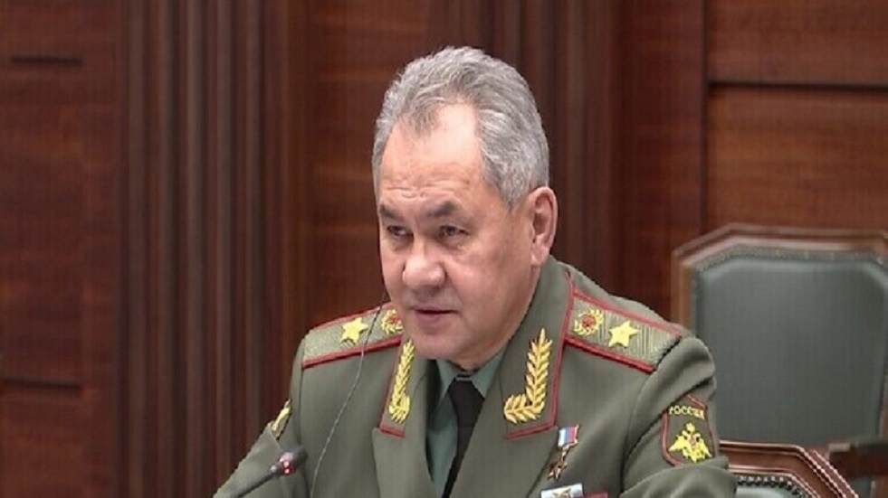 شويغو يتفقد منطقة العملية العسكرية ويستمع لتقرير حول نشاط القوات الأوكرانية