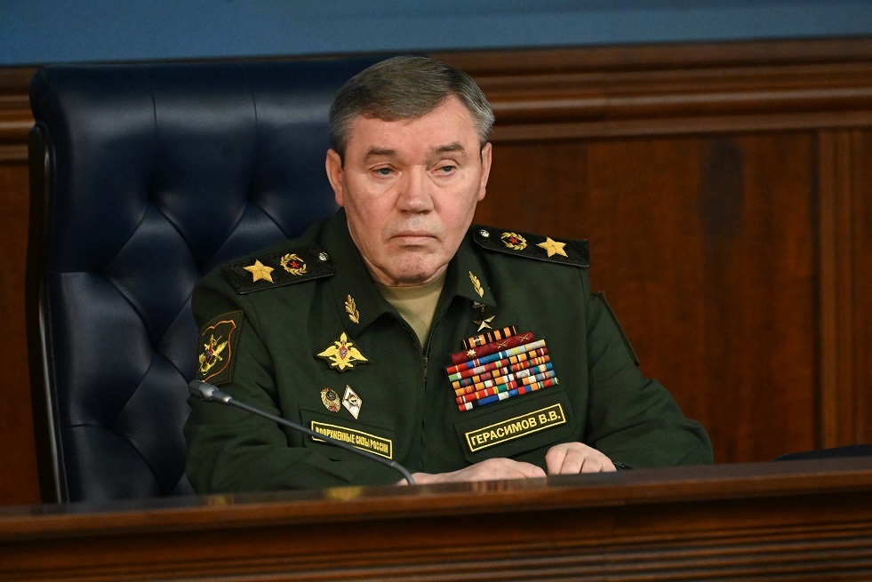 غيراسيموف يتفقد قيادة الجيش رقم 58 بمنطقة العملية العسكرية الخاصة