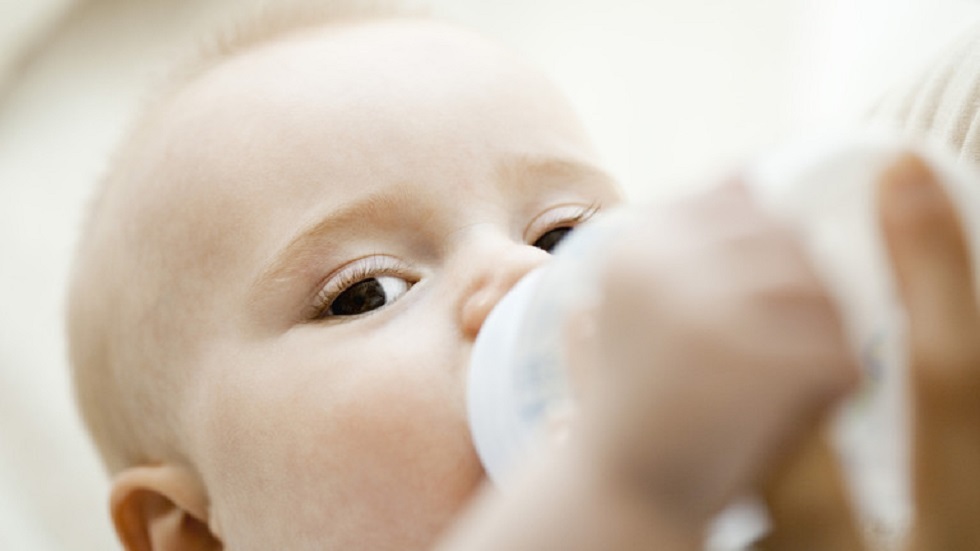 تقرير: أسعار حليب الأطفال تصل لمستويات تاريخية في المملكة المتحدة