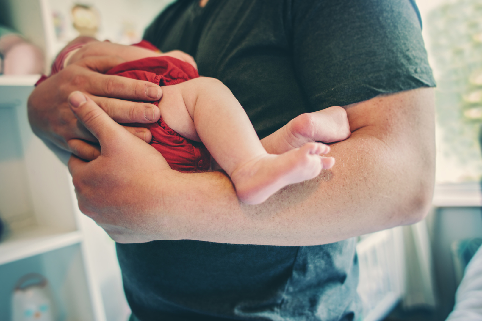 أدلة جديدة حول ارتباط الاضطرابات الخلقية لدى الأطفال بعمر الأب