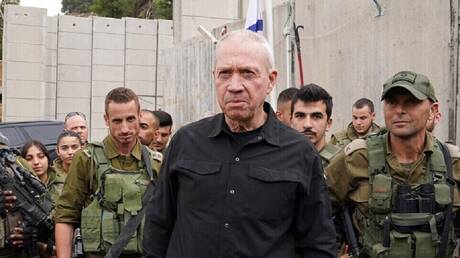وزير الدفاع الإسرائيلي يتوعد من خانيونس بـ