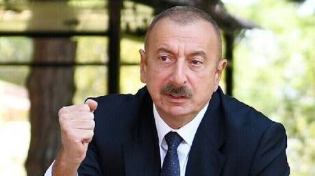 استطلاع: علييف يتصدر نتائج الانتخابات الرئاسية المبكرة في أذربيجان بنسبة أصوات 93.9%
