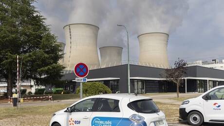 اندلاع حريق في محطة نووية في فرنسا وإيقاف عمل مفاعلين نوويين