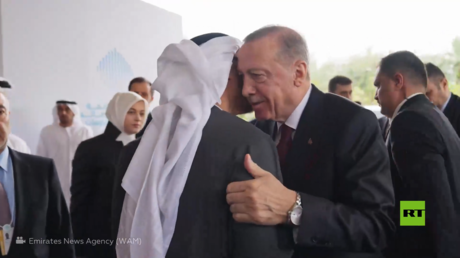 الرئيس الإماراتي يستقبل نظيره التركي في دبي