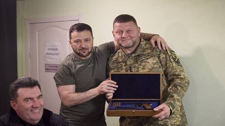 جنرال أوكراني سابق: تغيير القيادة العسكرية لن يحسن وضع الجبهة