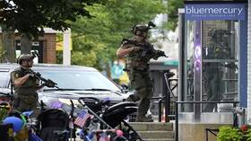 الولايات المتحدة.. القبض على مخادع كان يستدعي قوات الشرطة الخاصة إلى المساجد والقواعد العسكرية