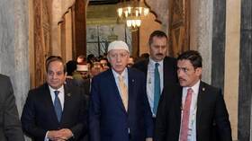 السيسي يصطحب أردوغان إلى أشهر مسجد في مصر