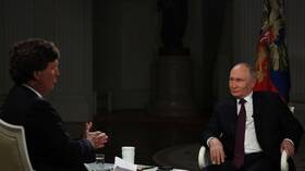 ناشط أمريكي: مقابلة الصحفي كارلسون مع بوتين اختراق هائل أفزع المؤسسة الليبرالية الأمريكية