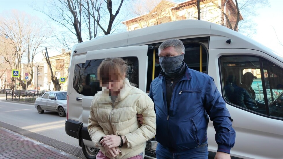 الأمن الروسي يعتقل عميلين لكييف خططا لأعمال إرهابية في القرم (فيديو)