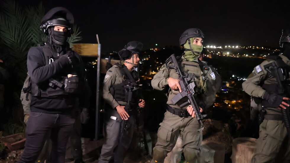 "لضيق المساحة".. إسرائيل تفرج عن عشرات الفلسطينيين المحتجزين إداريا