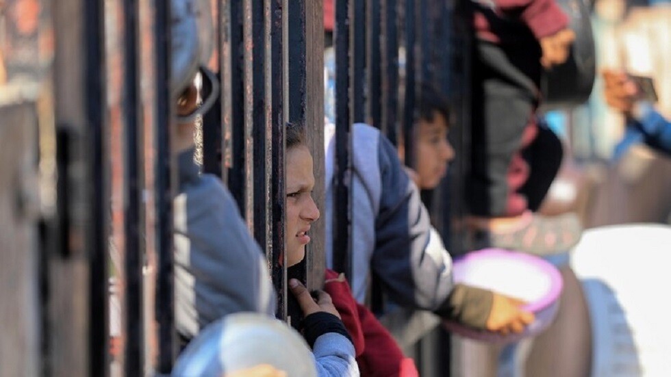 "حصلت على الحليب لكن الوقت نفد".. مصرع طفلة رضيعة شمال غزة بسبب الجفاف وسوء التغذية (صورة)