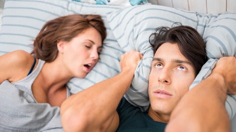 طبيبة: الشخير قد يؤدي إلى مضاعفات صحية خطيرة