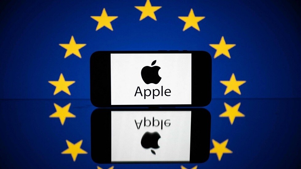قرابة الملياري يورو.. الاتحاد الأوروبي يفرض غرامة على شركة "أبل"