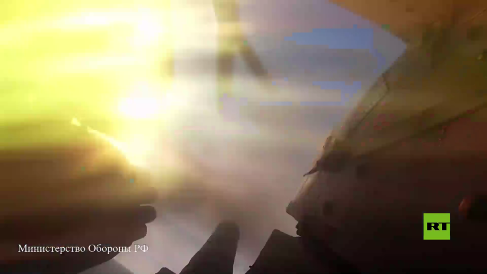 بالفيديو.. عمل مروحيات "كا-52" القتالي في محور سيفيرودونيتسك بمنطقة العملية العسكرية الخاصة