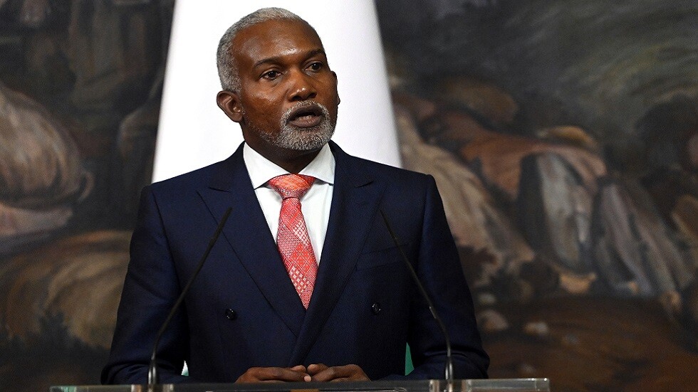 وزير خارجية نيجيريا: نخطط لتقديم طلب للانضمام إلى "بريكس"