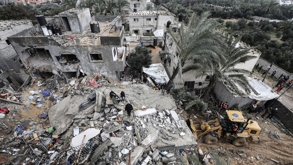 مسؤول أمريكي: بايدن يعتزم إعلان إنشاء ميناء في غزة لاستقبال سفن المساعدات