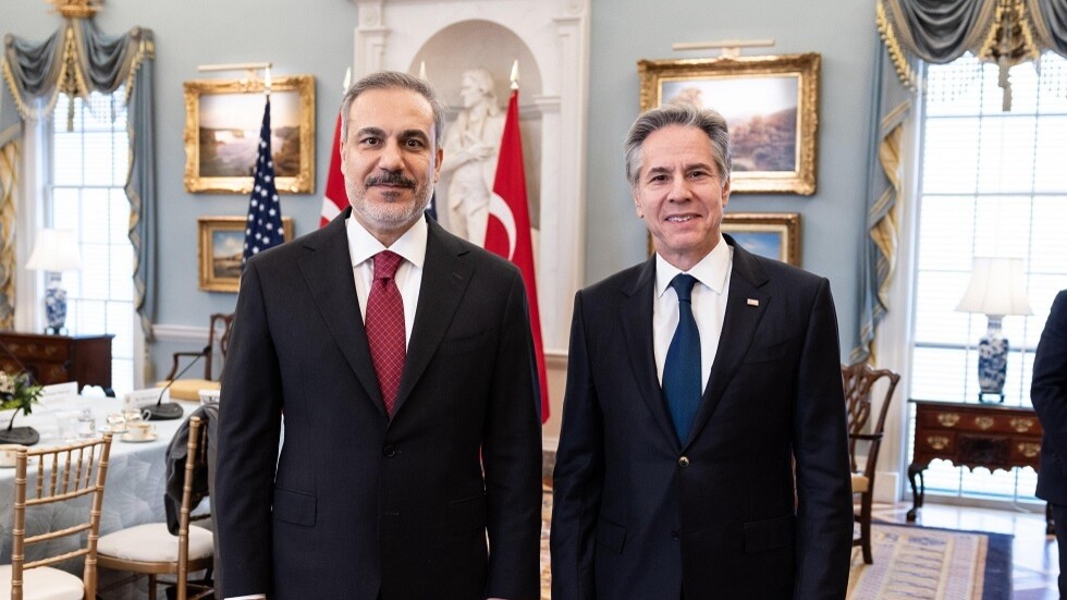 فيدان يلتقي بلينكن في واشنطن بالتزامن مع لقاء أردوغان وزيلينسكي