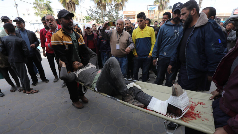 مراسلنا: مقتل 13 فلسطينيا بقصف إسرائيلي على خيام للنازحين جنوب قطاع غزة