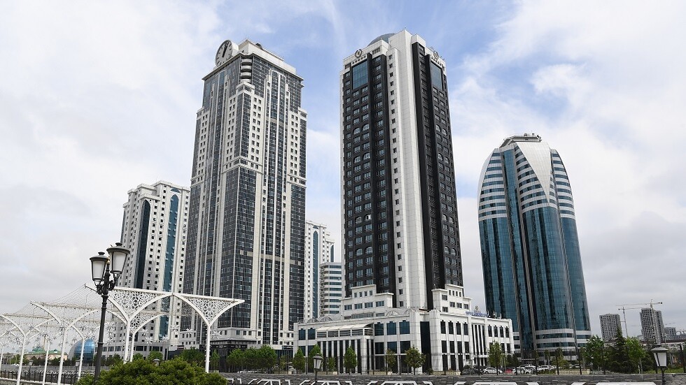 150 ألف شخص في مسيرة في غروزني بمناسبة الانتخابات الرئاسية في روسيا