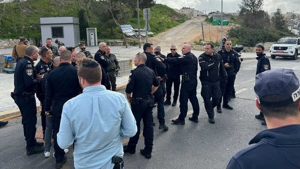 قناة "12" العبرية: استنفار عشية رمضان وانتشار غير مسبوق للشرطة الإسرائيلية في القدس والضفة الغربية